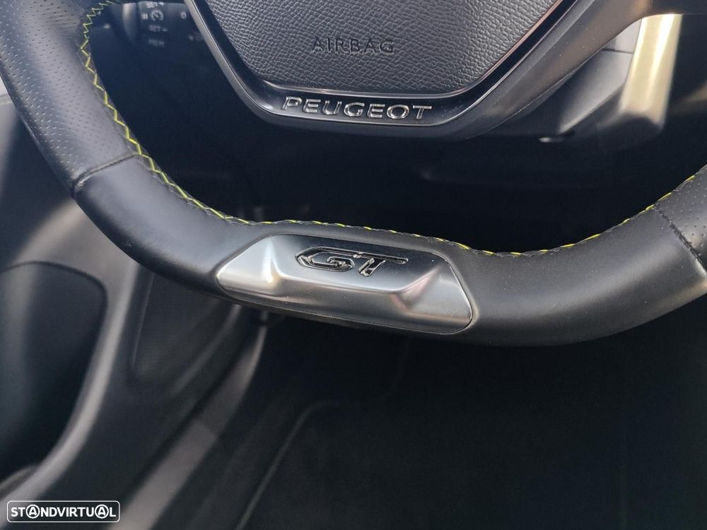 Peugeot e-2008 50 kWh GT - 29