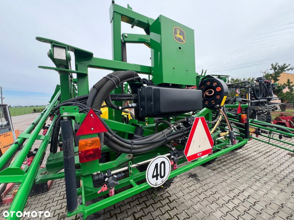 John Deere M724 - 6