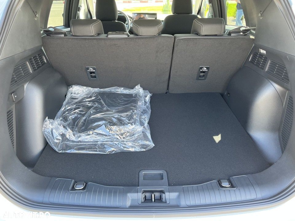 Ford Kuga - 10