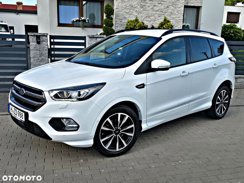 Ford Kuga 1.5 EcoBoost 2x4 ST-Line - 19