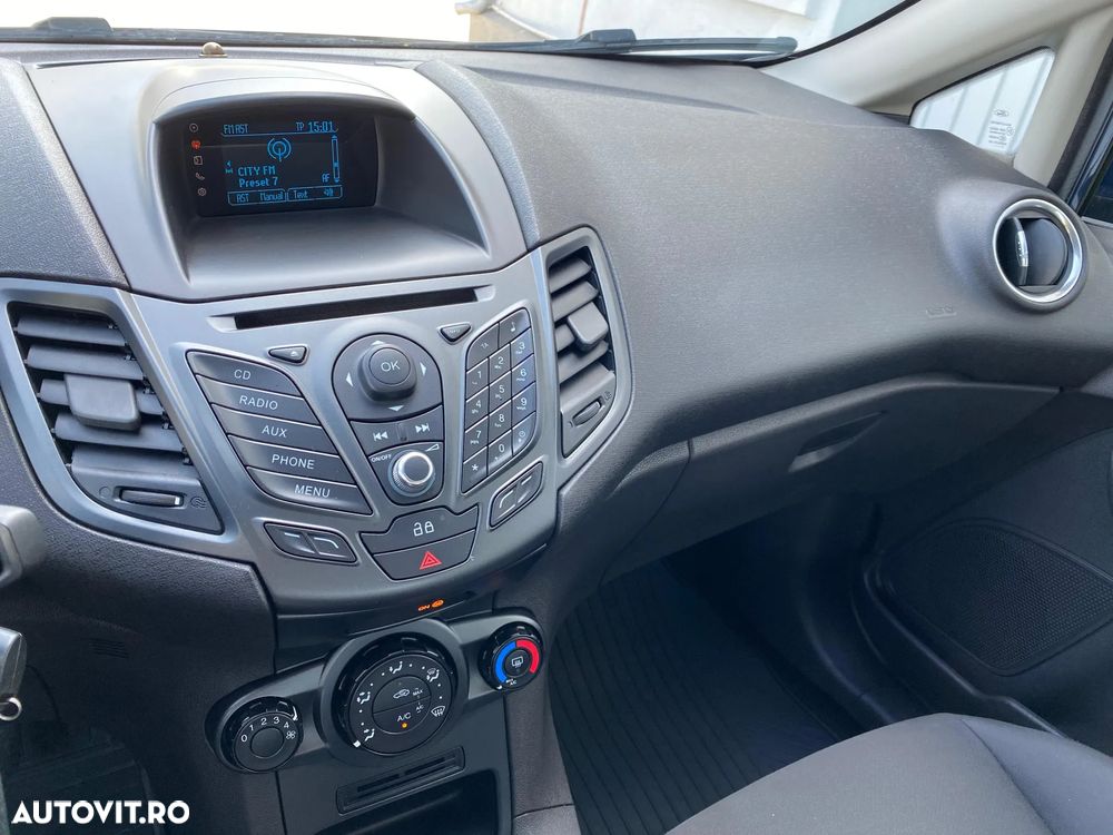 Ford Fiesta - 16