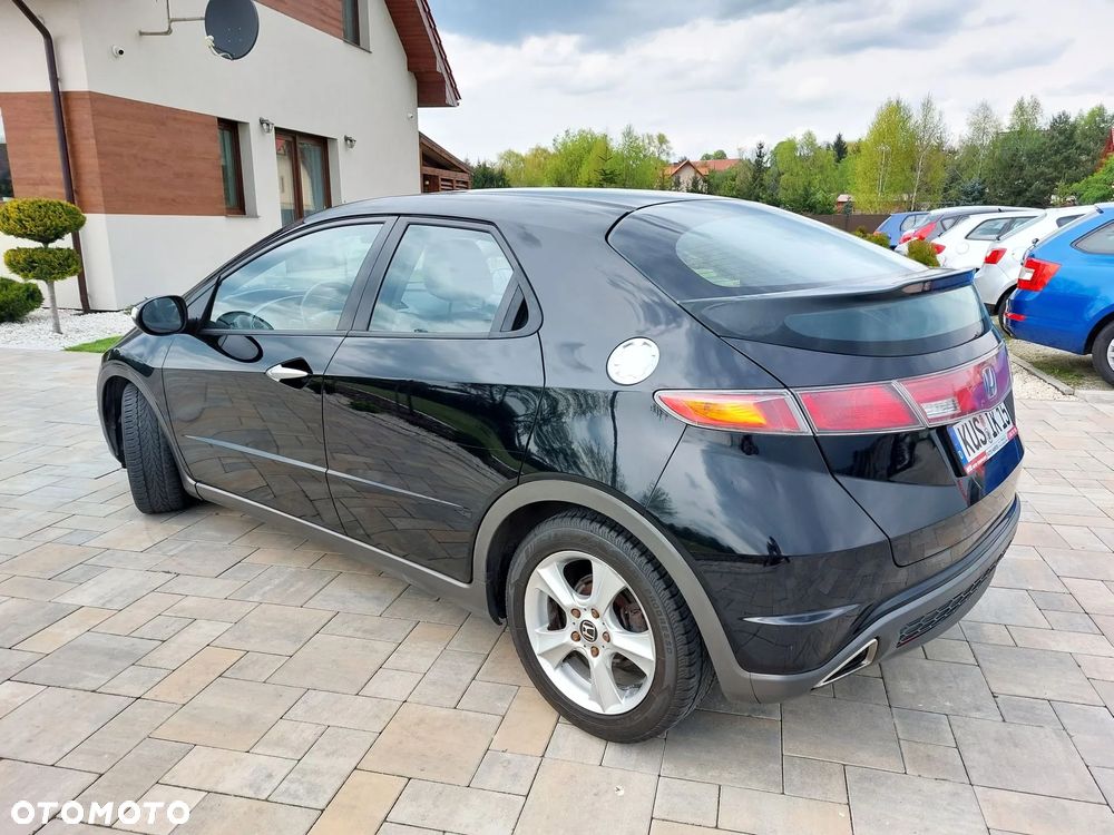 Honda Civic 1.8 Comfort - 12