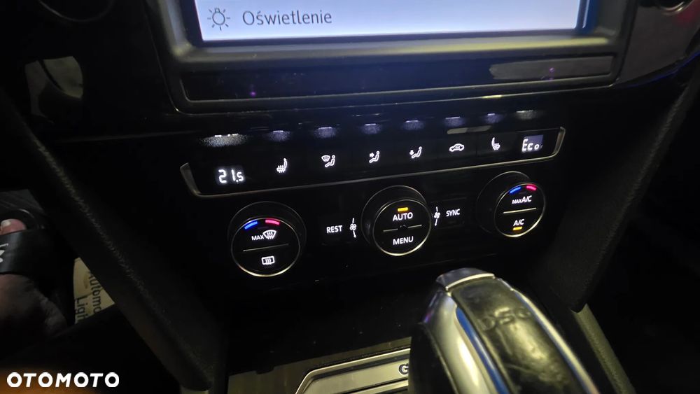 Volkswagen Passat - 28