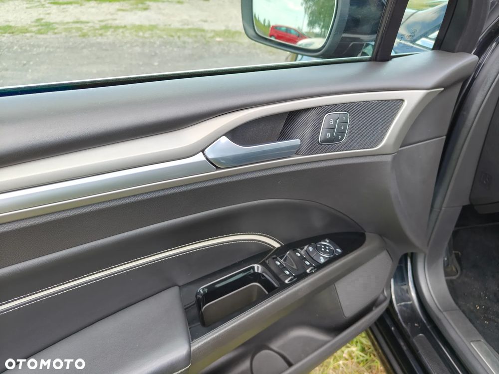 Ford Mondeo Vignale 2.0 TDCi 4WD PowerShift - 25