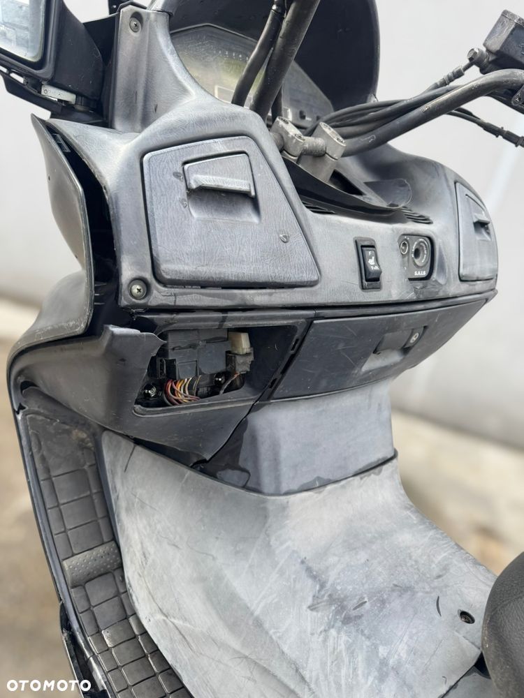Suzuki Burgman - 21