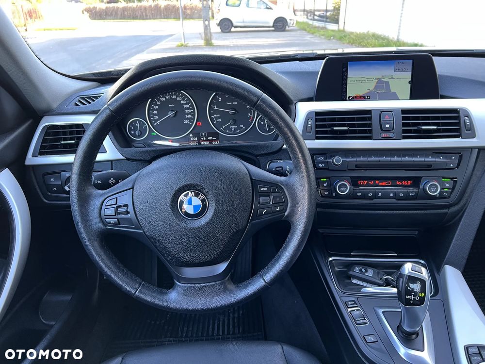 BMW Seria 3 316i - 33