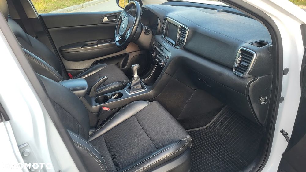 Kia Sportage 1.6 GDI L 2WD - 17