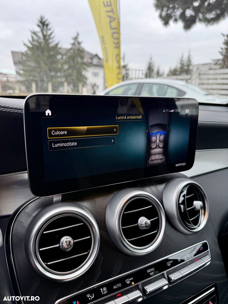 Mercedes-Benz GLC Coupe 300 de 4Matic 9G-TRONIC AMG Line - 12