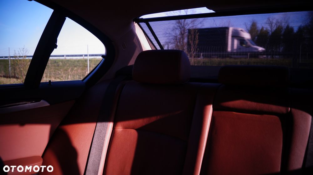 BMW Seria 5 520d - 8