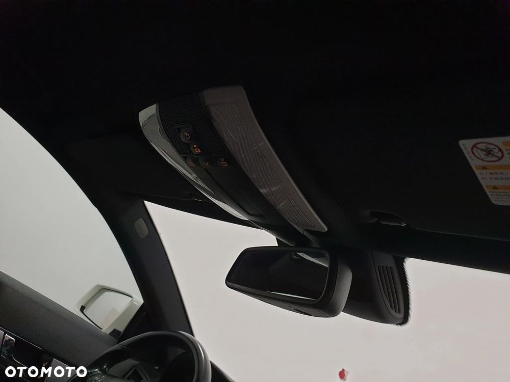 Mercedes-Benz Klasa E - 34