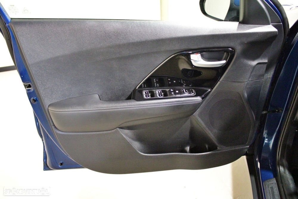 Kia Niro 1.6 GDi HEV Urban - 43