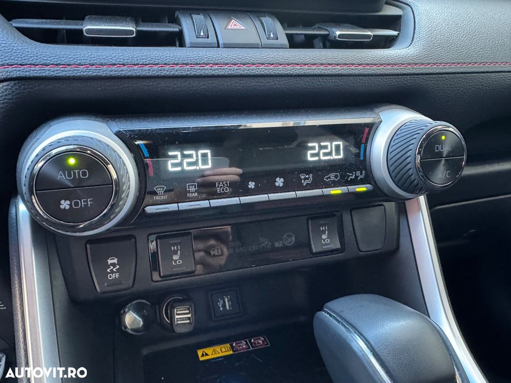 Toyota RAV4 - 18