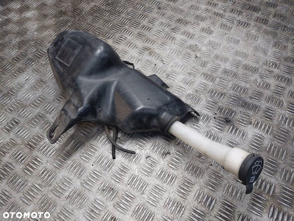 ZBIORNICZEK PŁYNU SPRYSKIWACZY OPEL ASTRA J 13260579 3240117 - 3