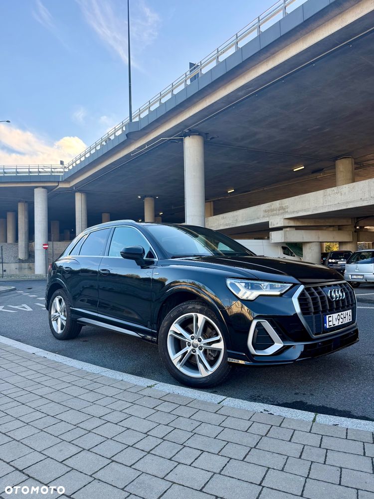 Audi Q3 2019 photo 2