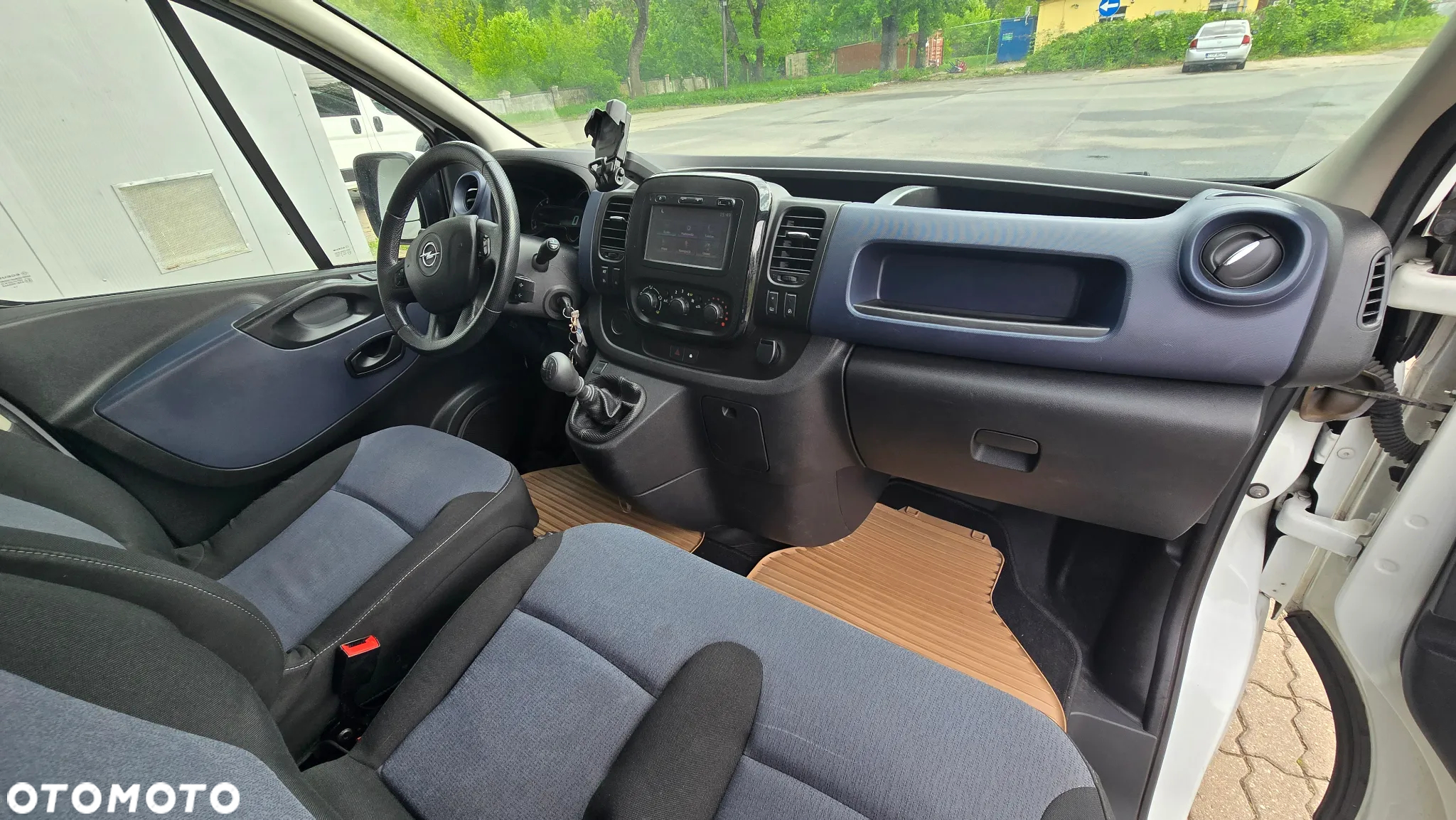 Opel VIVARO - 28