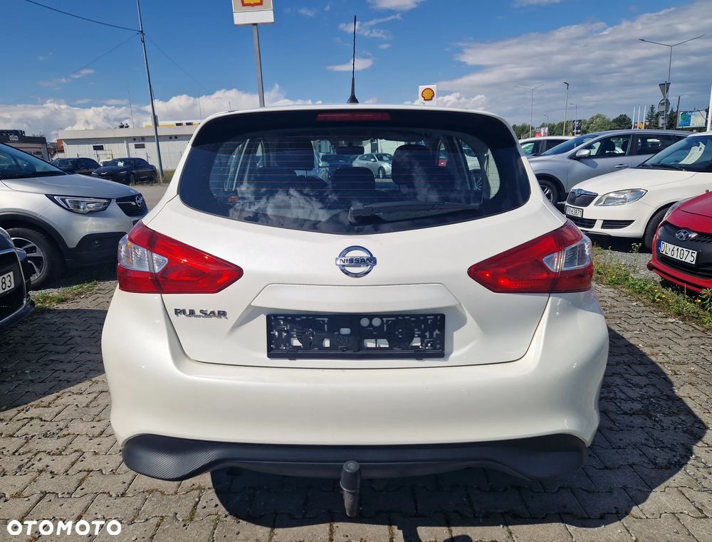 Nissan Pulsar 2015 photo 2