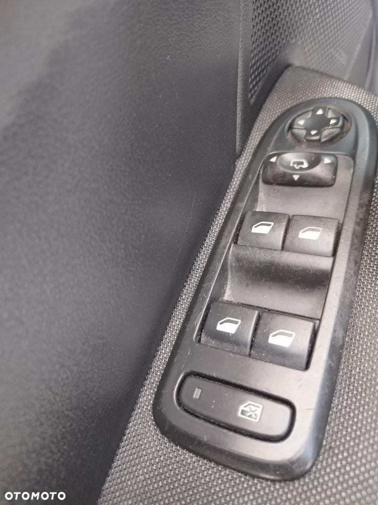 Peugeot 308 CC - 33