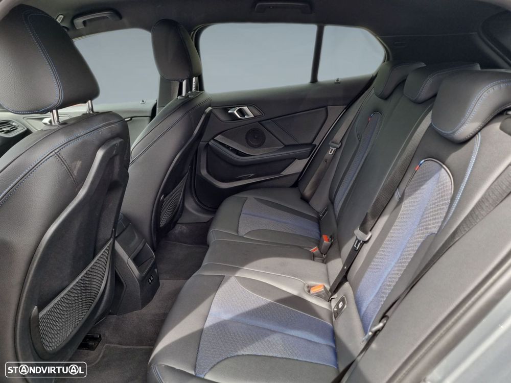 BMW 116 d Pack Desportivo M Auto - 10