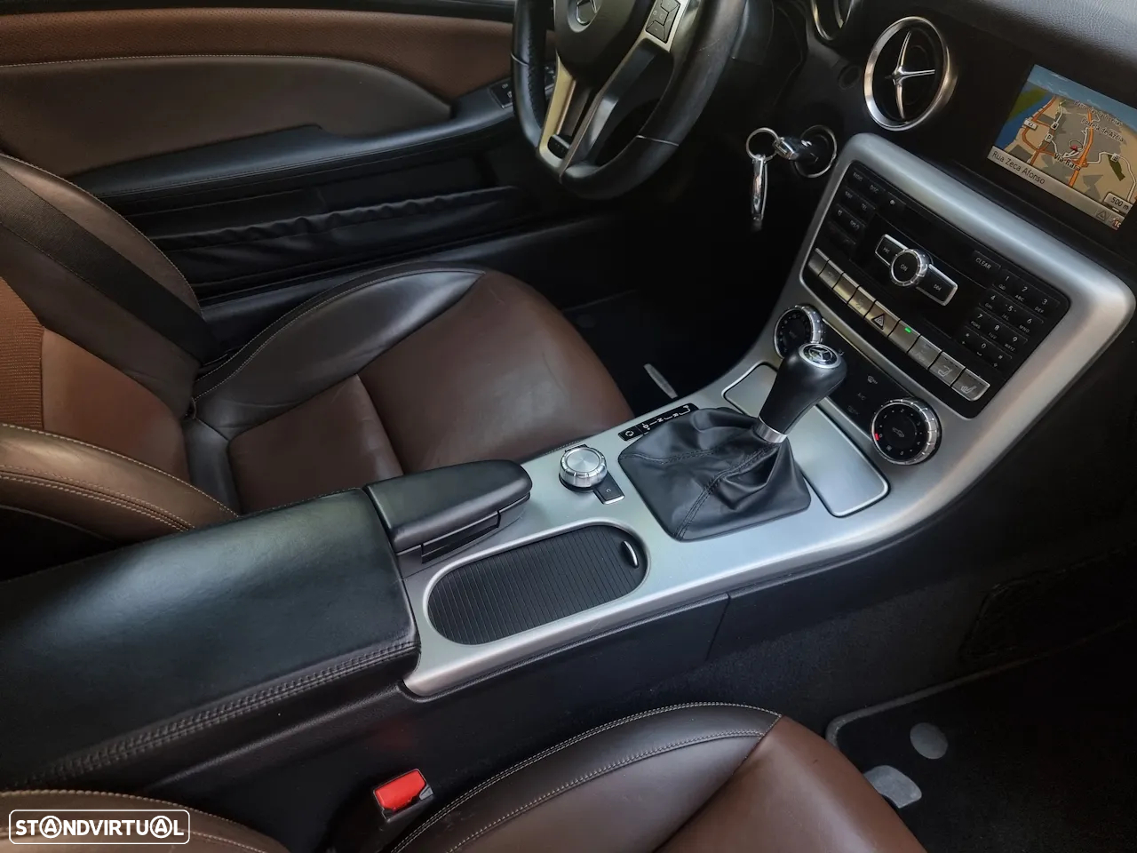 Mercedes-Benz SLK 200 (BlueEFFICIENCY) 7G-TRONIC - 18