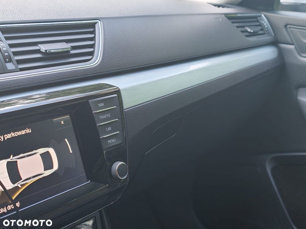 Skoda Superb 2.0 TDI Ambition - 6