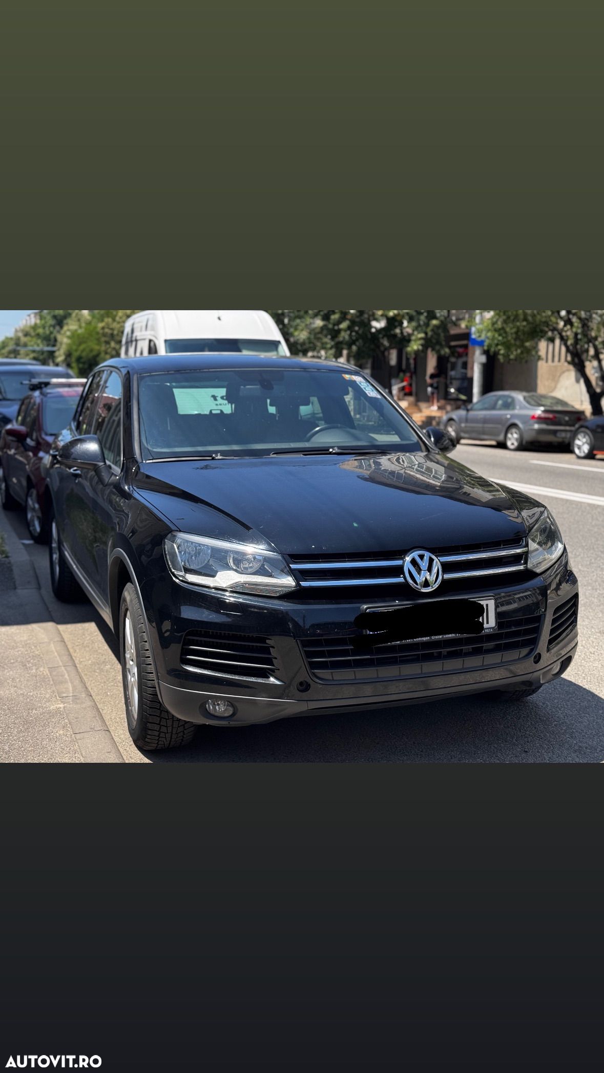 Volkswagen Touareg - 1
