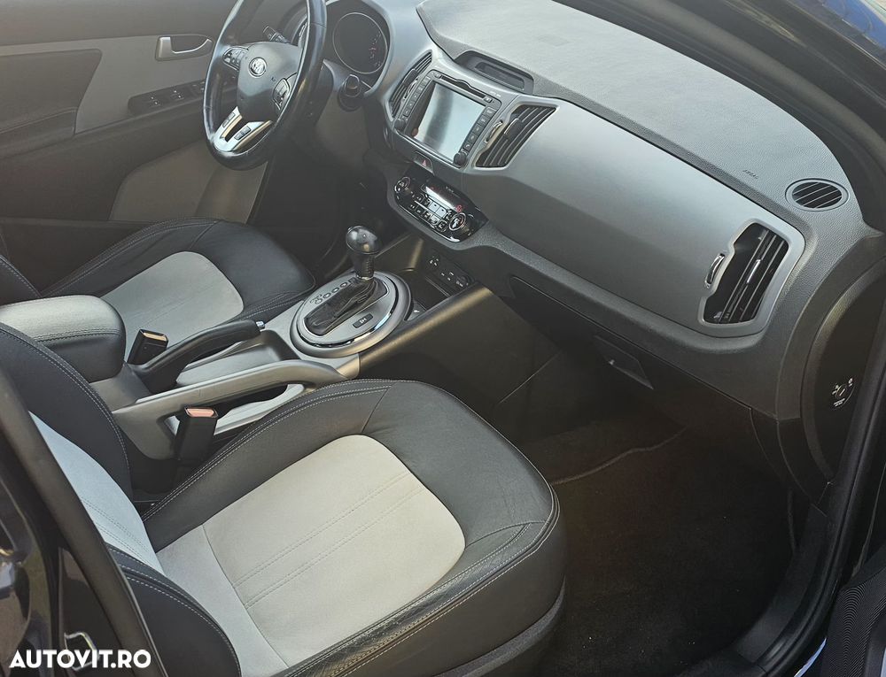 Kia Sportage 2,0 CRDI AWD Aut. Platinum - 13