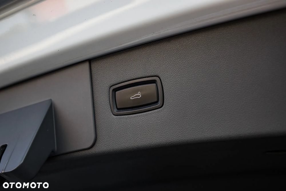 Porsche Cayenne Platinum Edition - 25