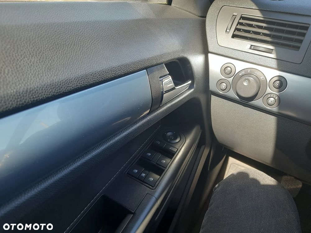 Opel Astra 1.7 CDTI Edition Plus - 11
