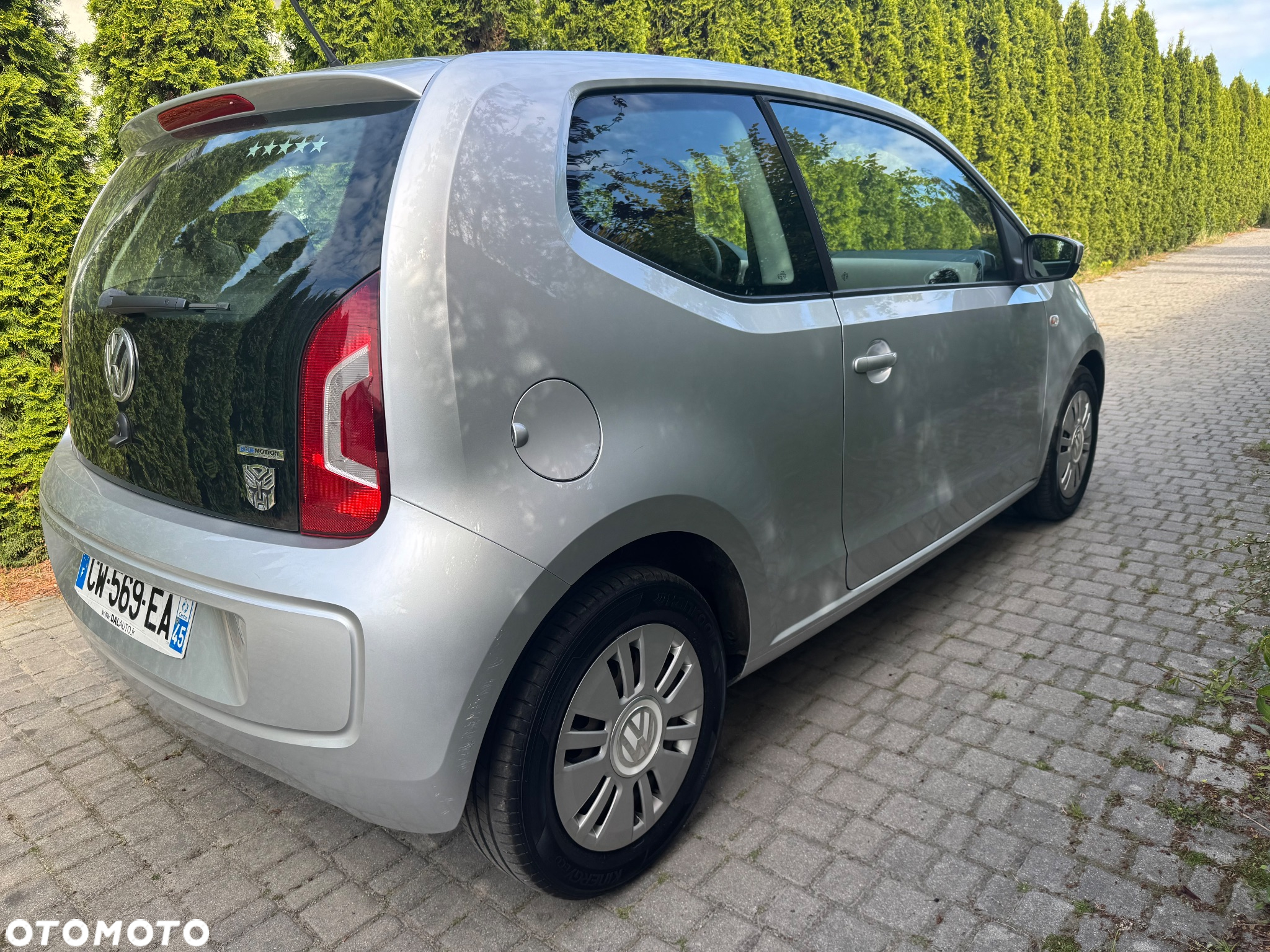 Volkswagen up! (BlueMotion Technology) move - 4