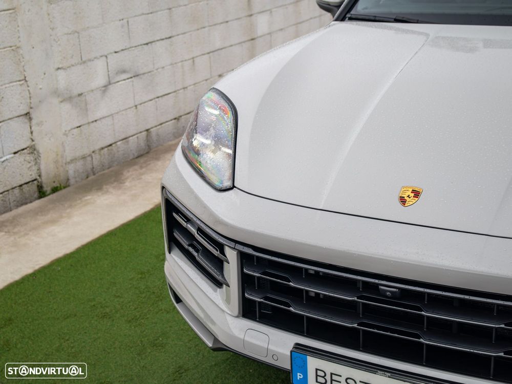 Porsche Cayenne Coupé E-Hybrid - 17