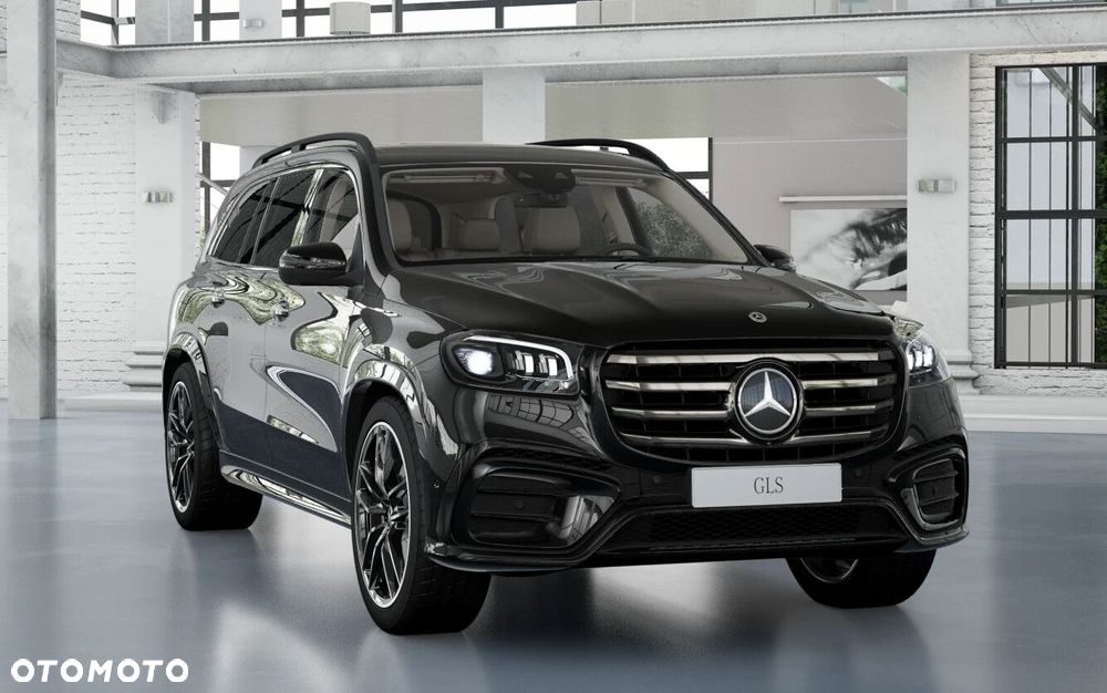 Mercedes-Benz GLS - 2
