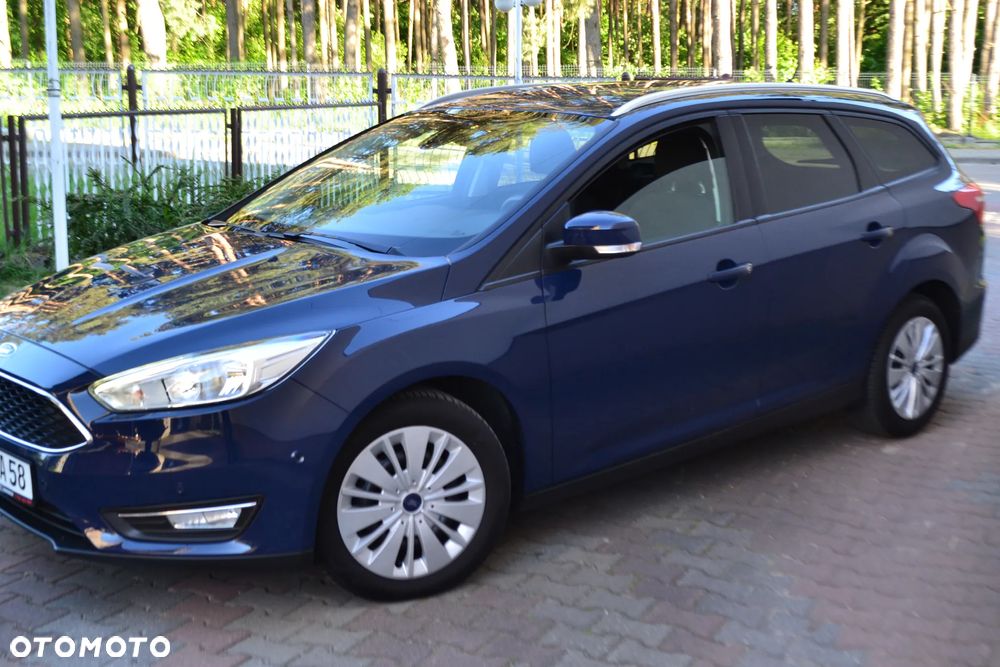 Ford Focus 1.0 EcoBoost STart-Stopp-System ACTIVE - 2