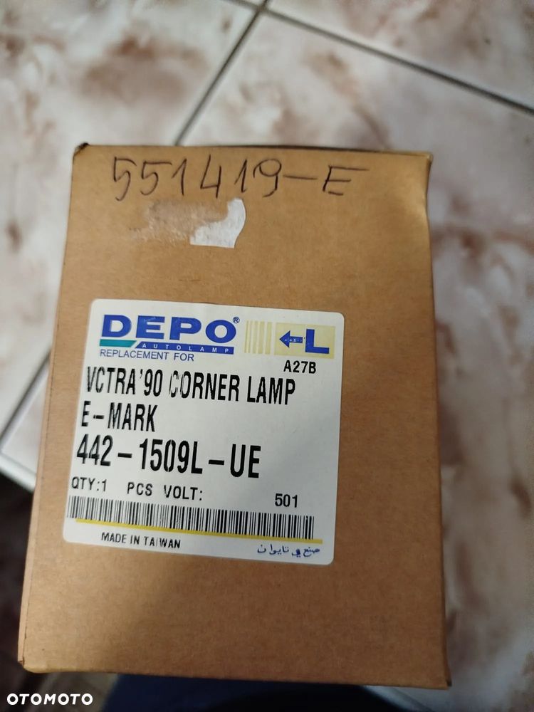 KIERUNKOWSKAZ VECTRA BIAŁY Lampa kierunkowskazu przód L ewy migacz  OPEL VECTRA A 04.88-11.95 - 2