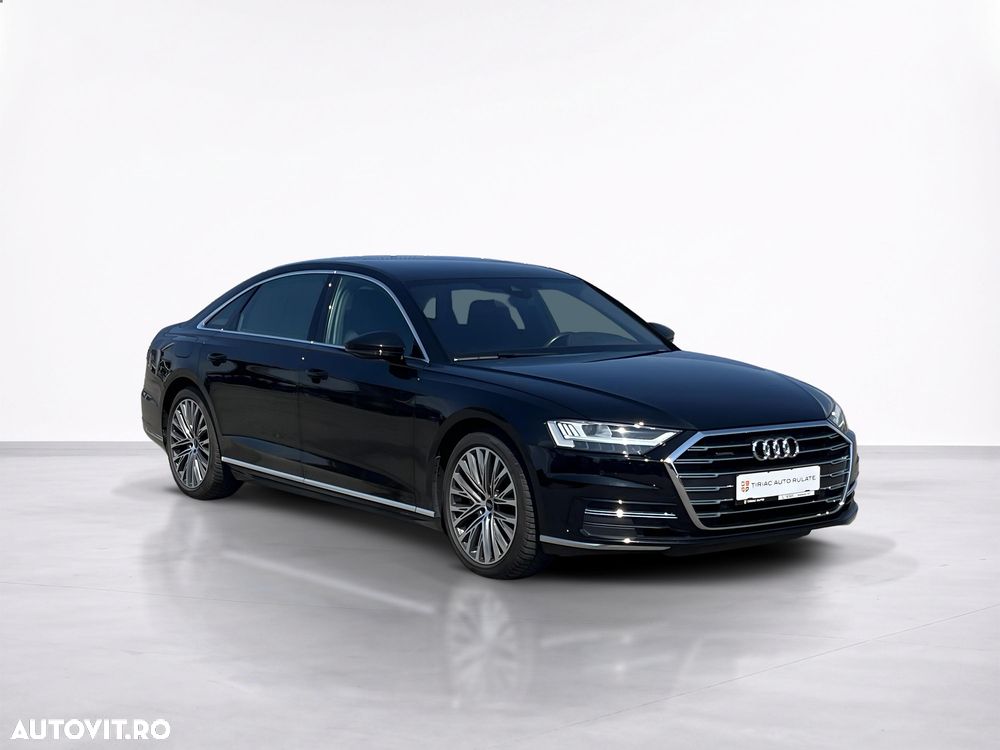 Audi A8 - 8