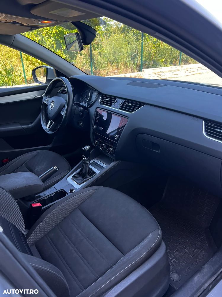 SKODA Octavia 2017 — imagine 16
