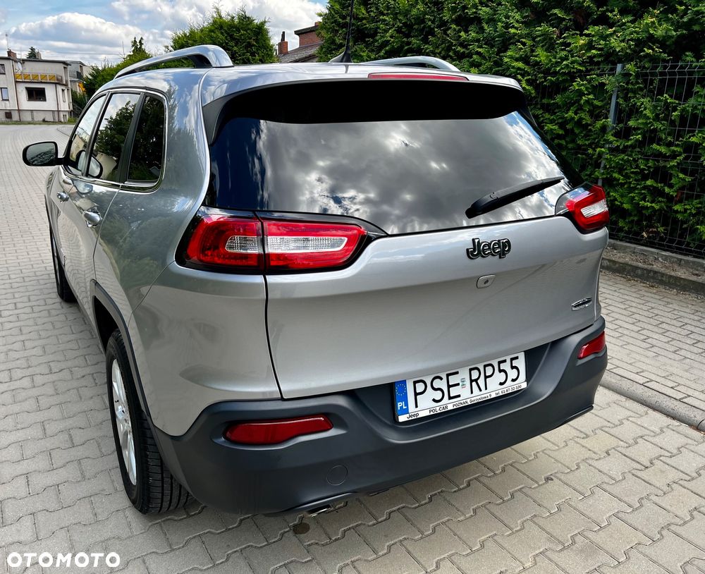 Jeep Cherokee - 22