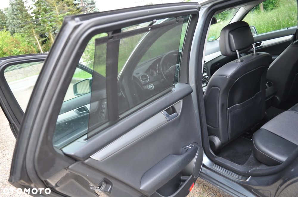 Mercedes-Benz Klasa C 180 BlueEFFICIENCY 7G-TRONIC - 14