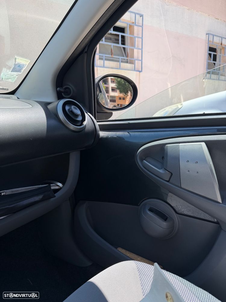 Peugeot 107 1.0 Trendy - 9