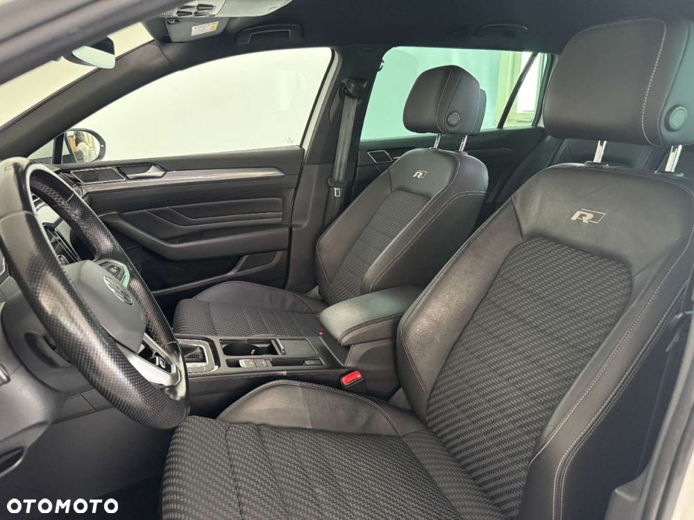 Volkswagen Passat - 22