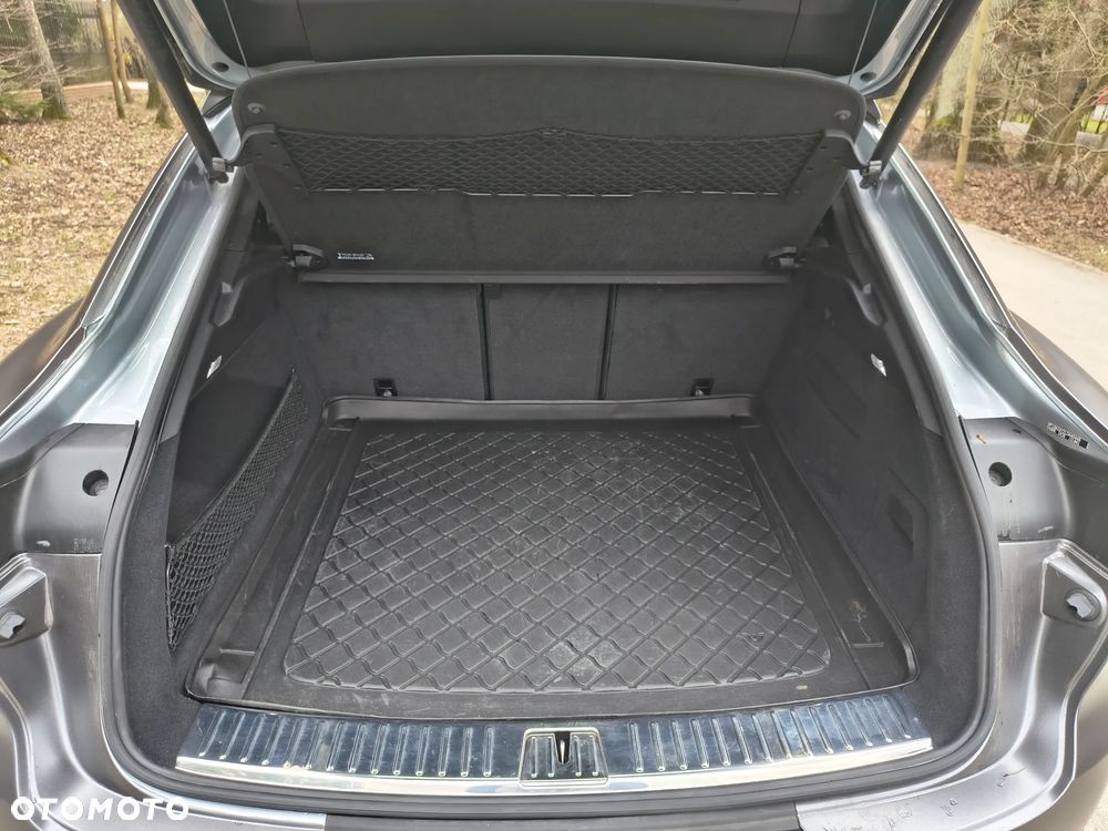 Porsche Cayenne Tiptronic S Platinum Edition - 12