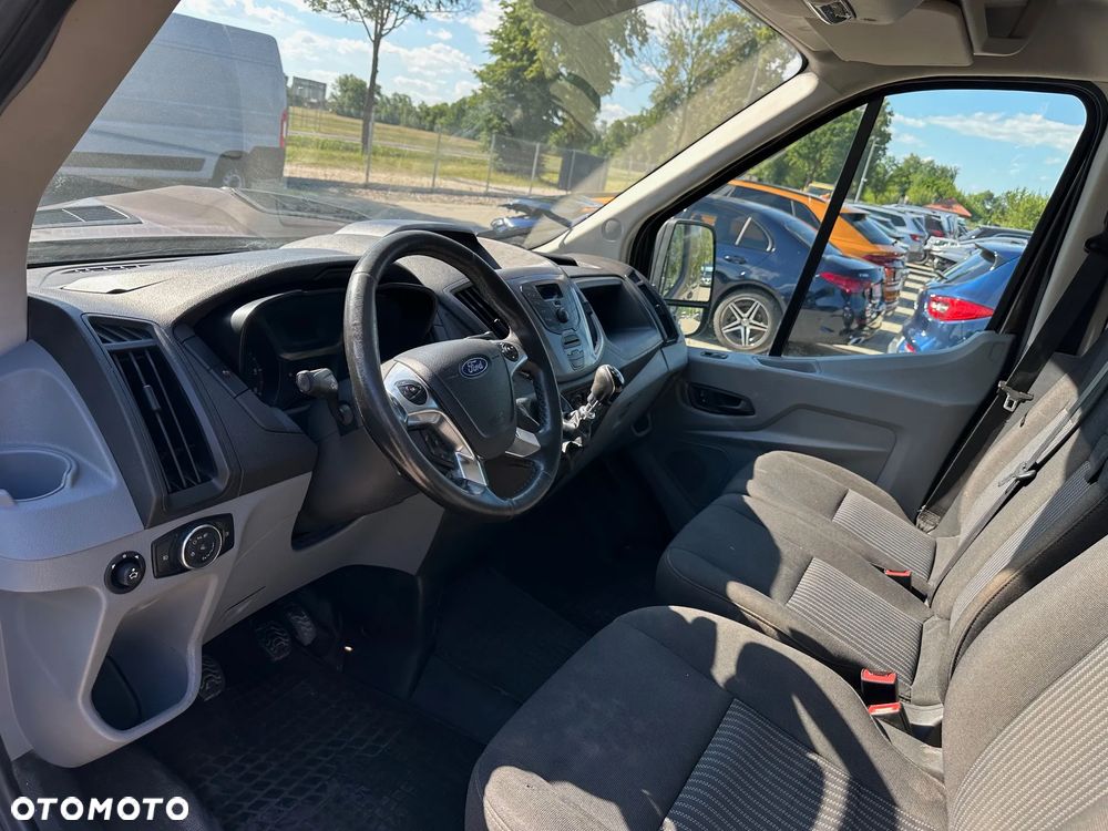 Ford Transit - 10