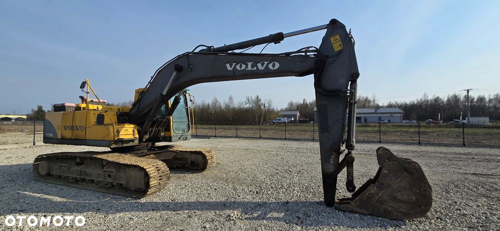 Volvo EC210BLC - 1