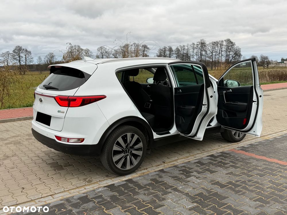 Kia Sportage 1.7 CRDI 2WD ISG Dream-Team Edition - 16