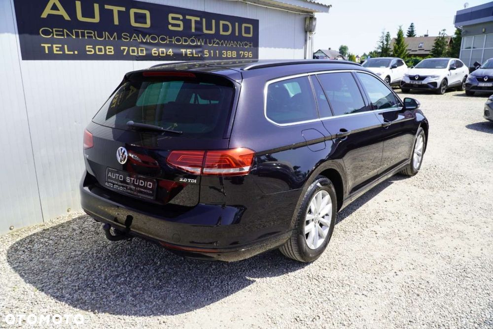 Volkswagen Passat 2.0 TDI SCR DSG Comfortline - 4