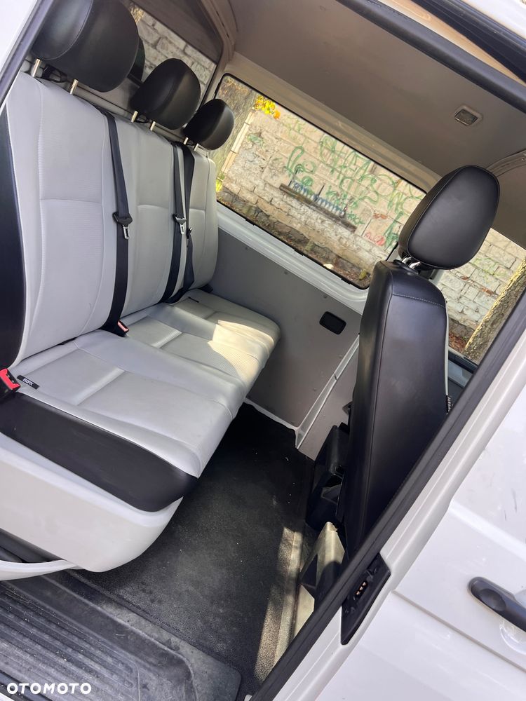 Volkswagen Transporter T6 TDI L2H1 - 16