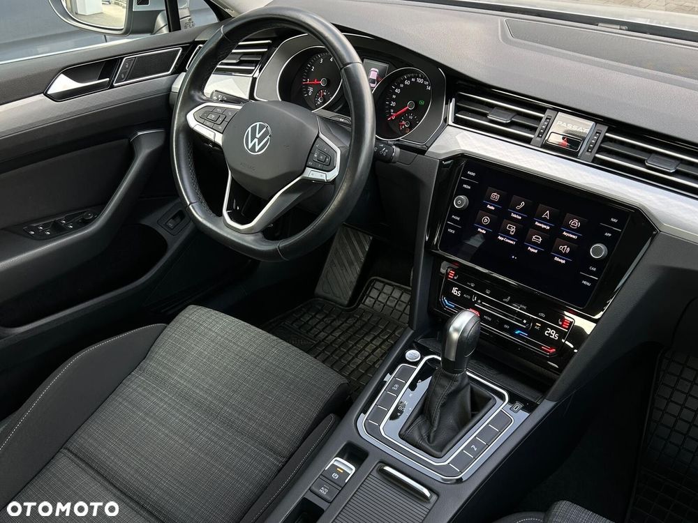 Volkswagen Passat 2.0 TSI Business DSG - 17