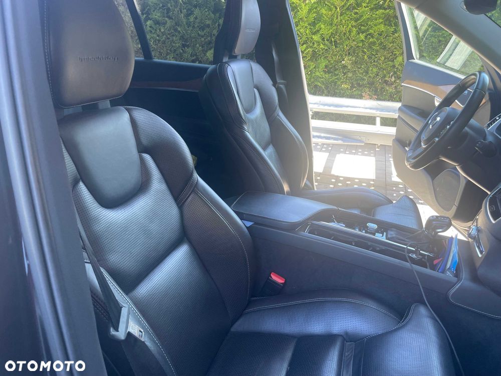 Volvo XC 90 - 6