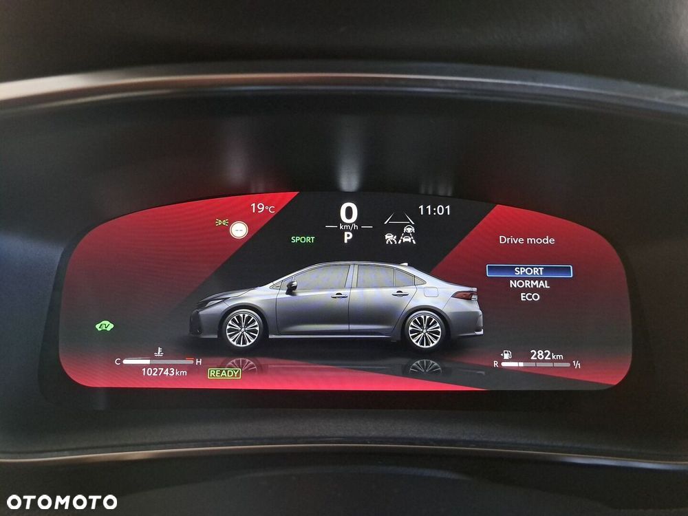 Toyota Corolla 1.8 Hybrid Comfort - 34