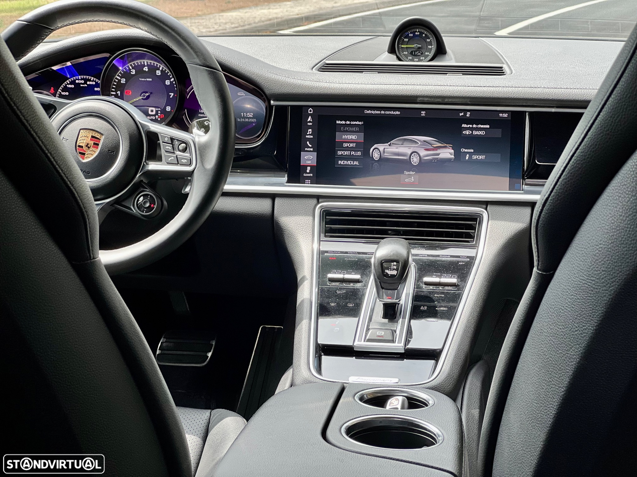 Porsche Panamera 4 E-Hybrid - 39