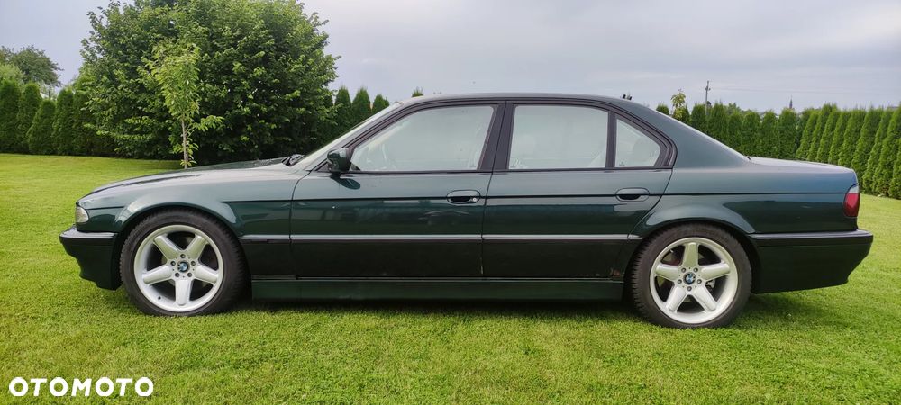 BMW Seria 7 740i - 2
